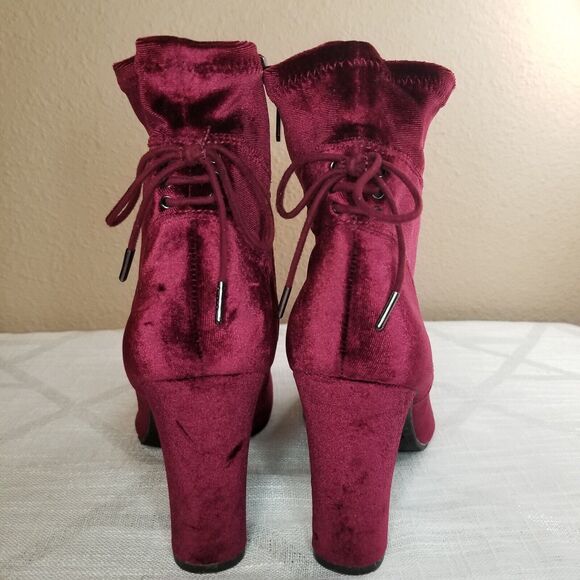 Francesca's Wine Burgundy Velvet Sock Ankle Boots Bootie Retro Size 10 - Picture 3 of 13